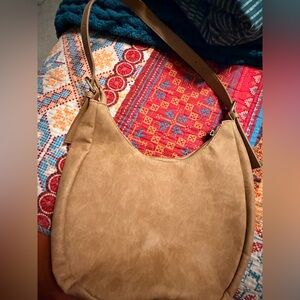 Elegant Tan Shoulder Bag